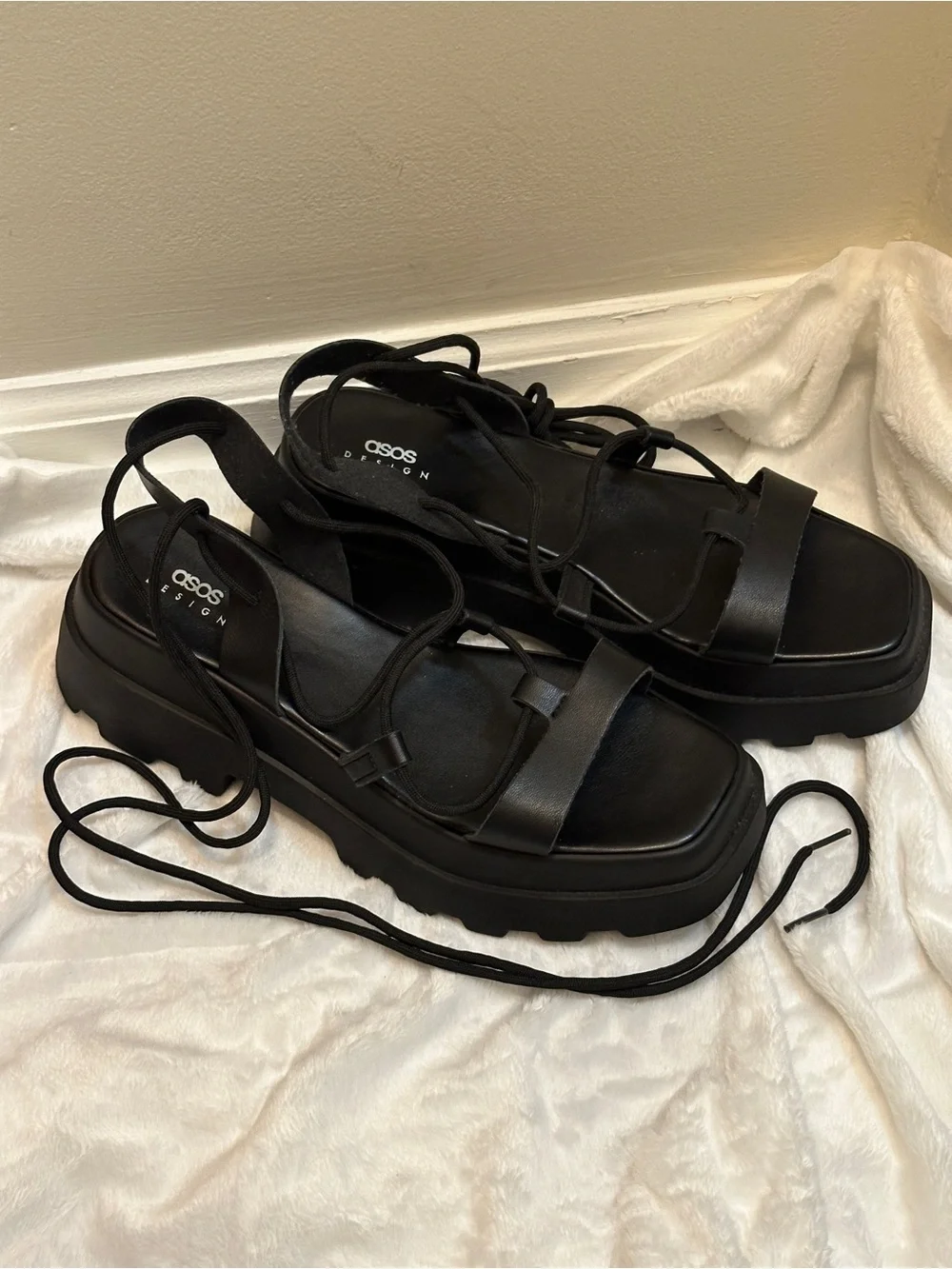 ASOS Design Black Toni Tie Leg Flatform Strappy Lace Up Platform Chunky Sandals